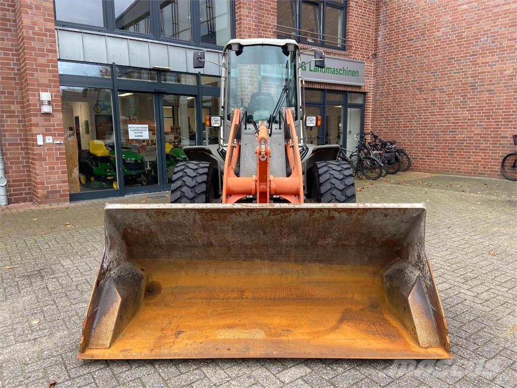 Atlas 80 Колесни товарачи