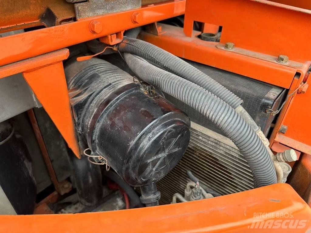 Hitachi ZX 75 US Средни екскаватори 7т - 12т