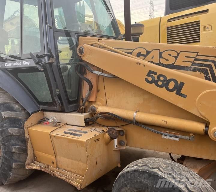 CASE 580 L Товарач със заден ексватор