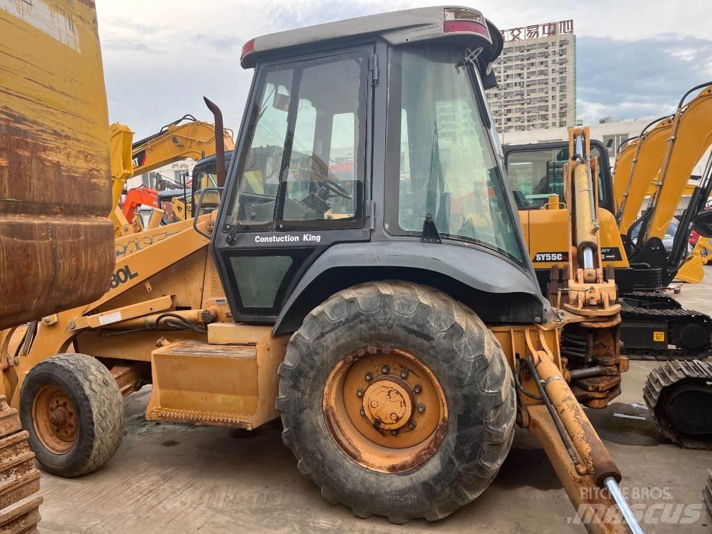 CASE 580 L Товарач със заден ексватор