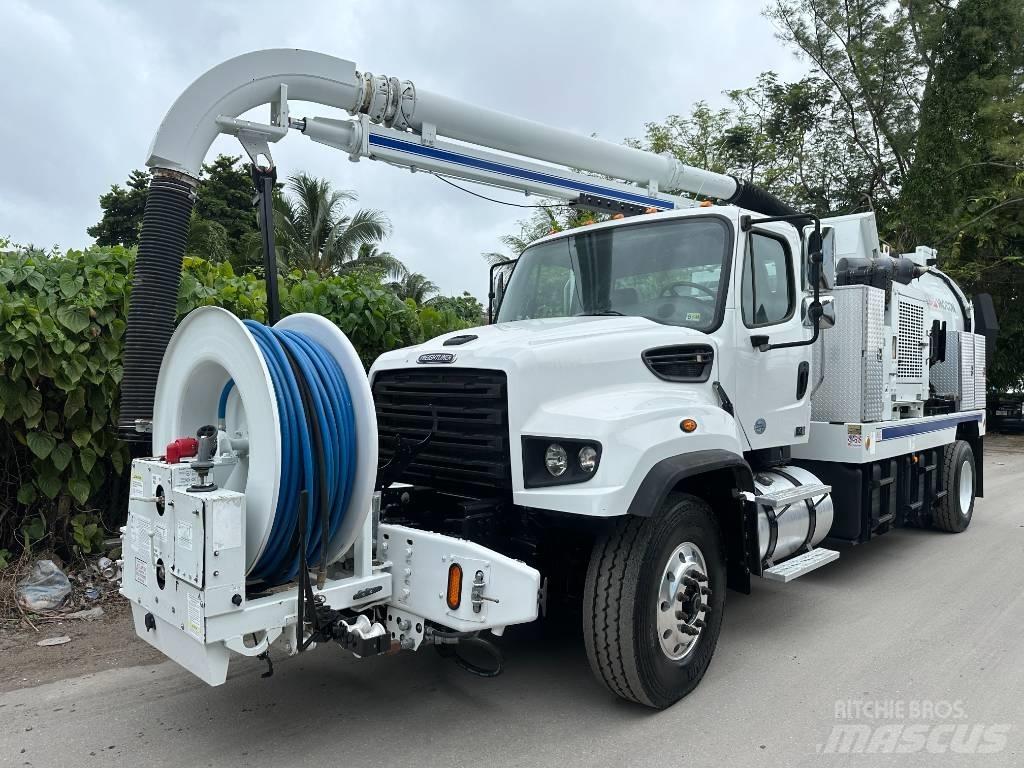 Freightliner 114 SD Комби / вакуум камиони
