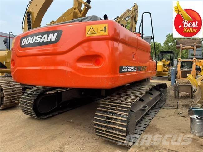 Doosan DX 225 LCA Верижен екскаватор