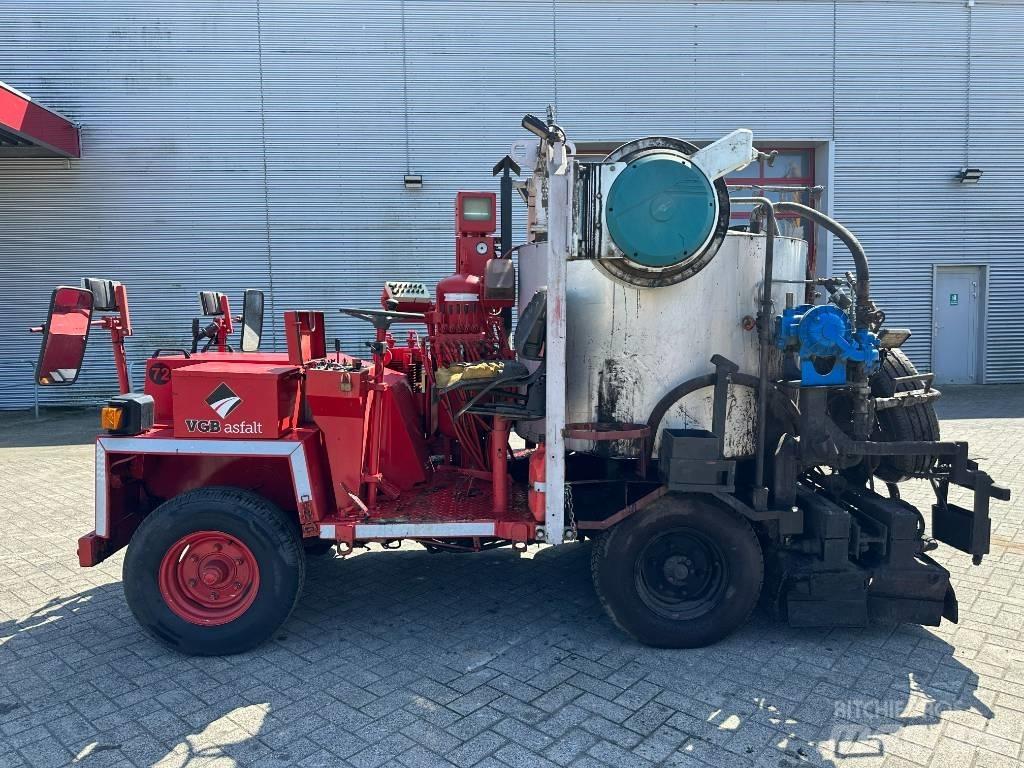 Burtec TSM 1000 L Гудронатори