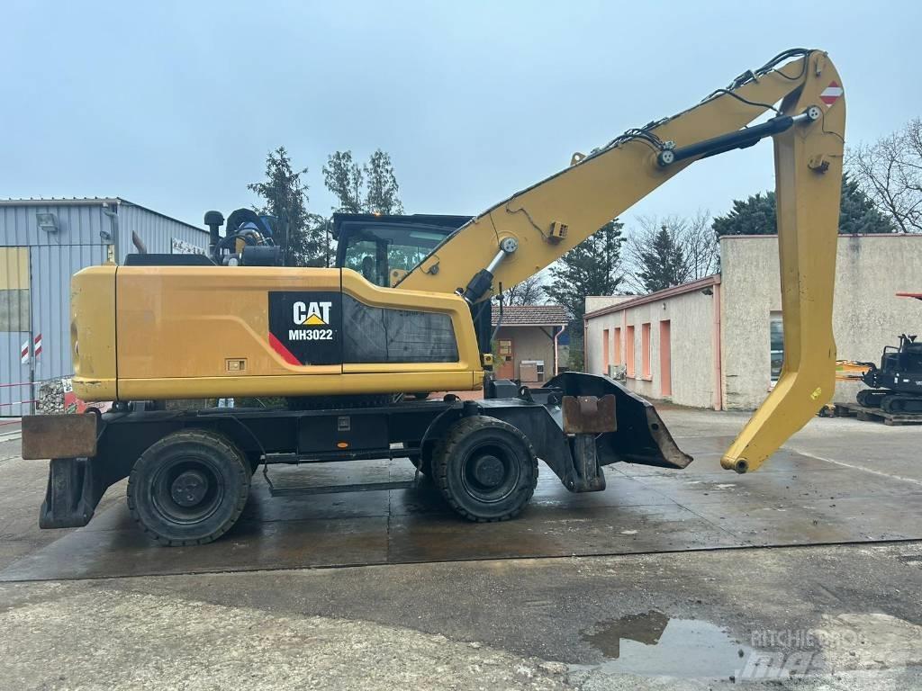 CAT MH3022 Колесни екскаватори