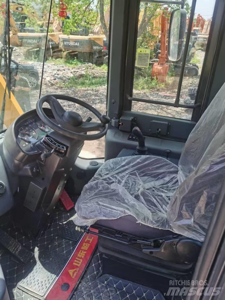 SDLG 958f Колесни товарачи