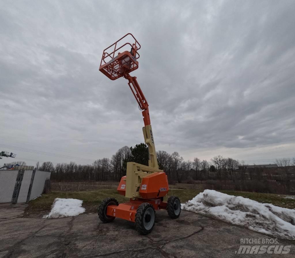 JLG 340 AJ Съчленени стрелови подемници
