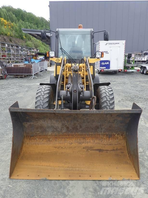 Volvo L 25 B Колесни товарачи