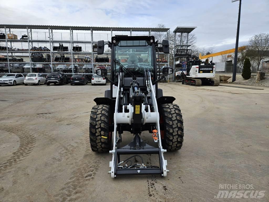 Bobcat L 75 Колесни товарачи