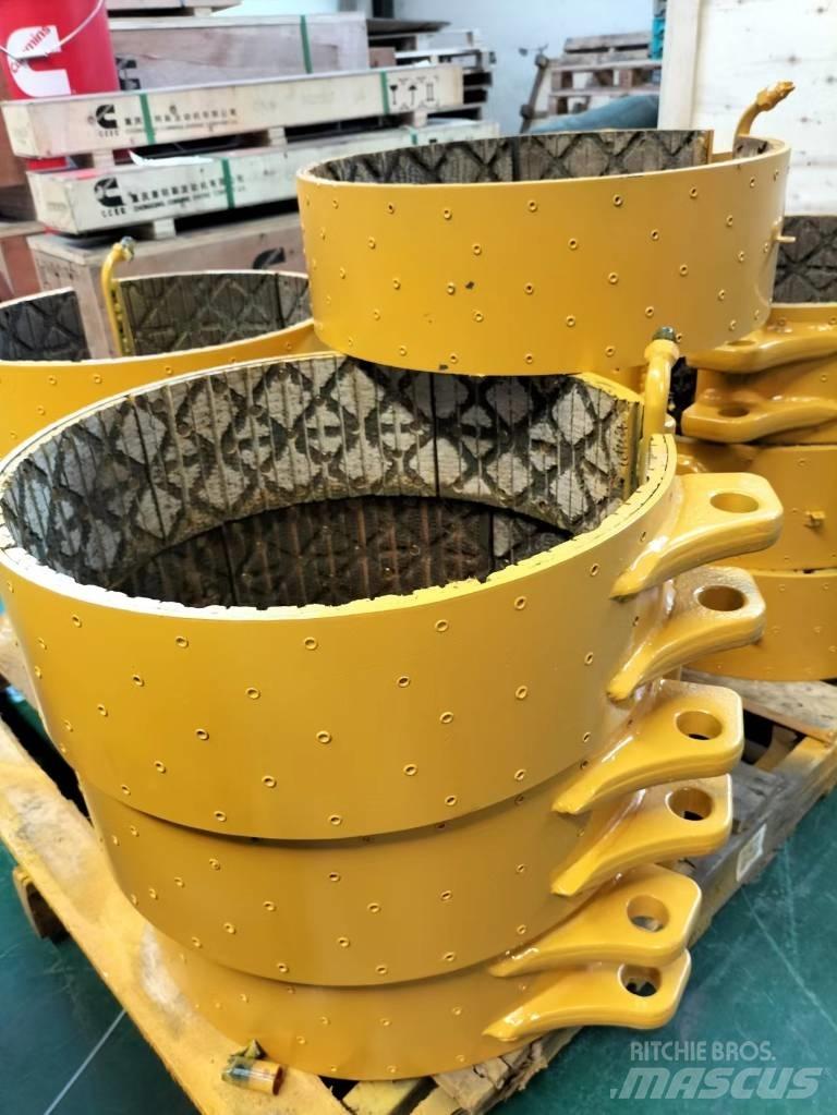 Komatsu D155 Спирачки

