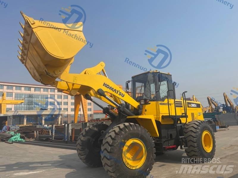 Komatsu WA380 Колесни товарачи