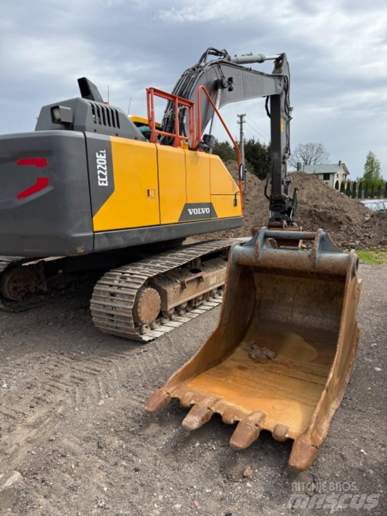 Volvo EC 220 EL Верижен екскаватор