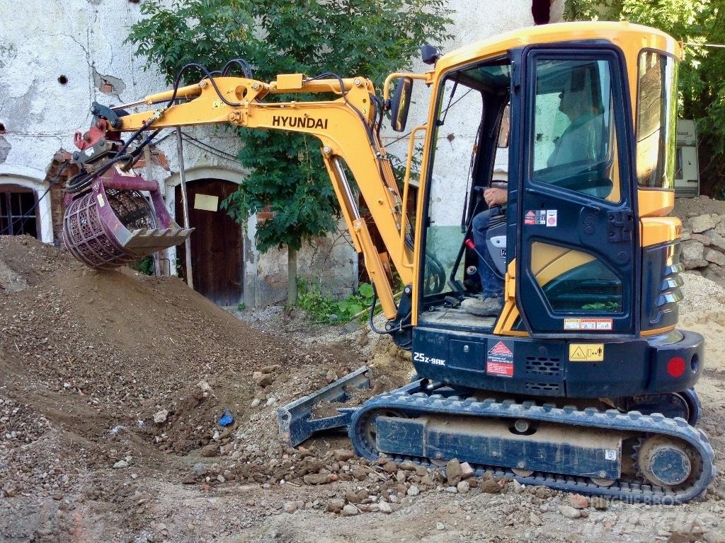Hydraram HSB 300 Мобилни скрийнери

