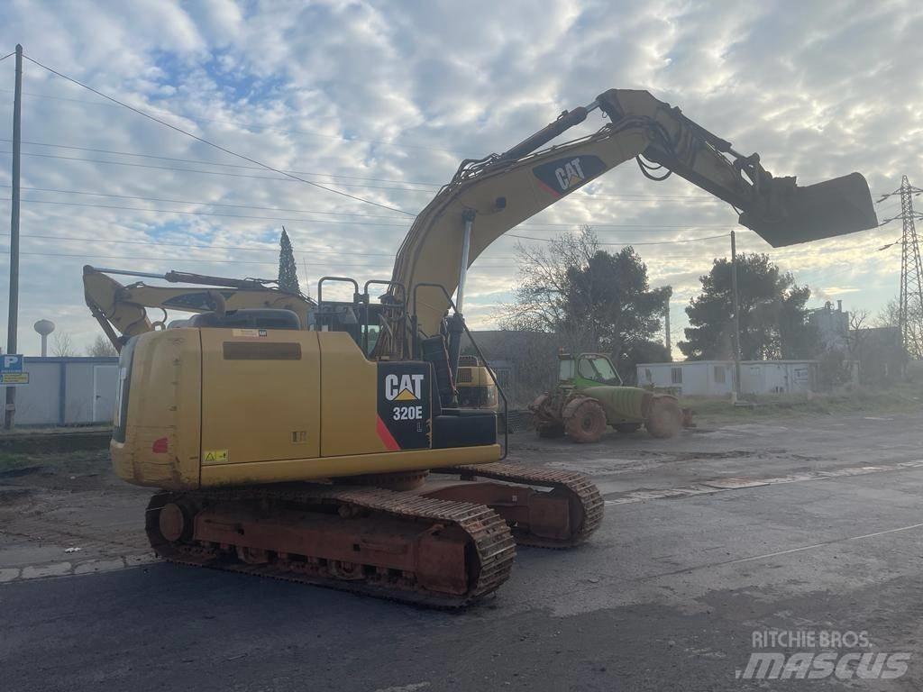 CAT 320 E Верижен екскаватор