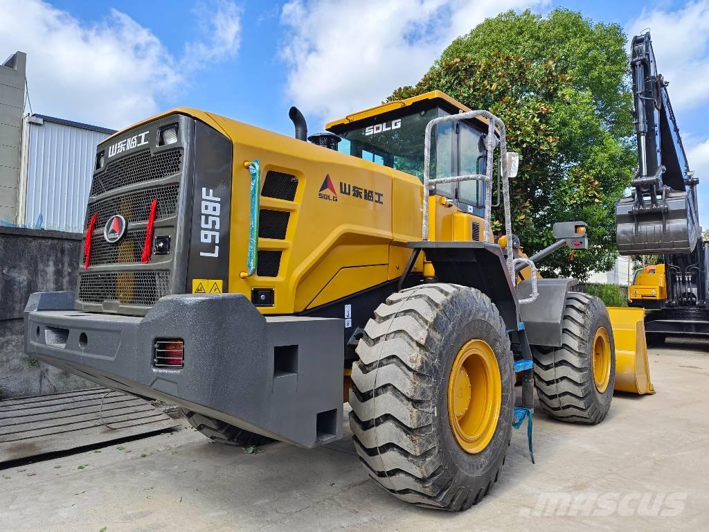 SDLG L 958 F Колесни екскаватори