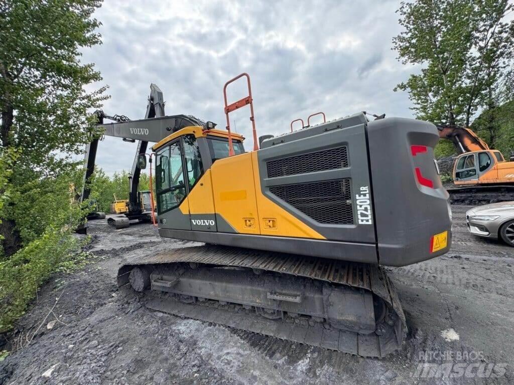 Volvo EC250ELR Верижен екскаватор