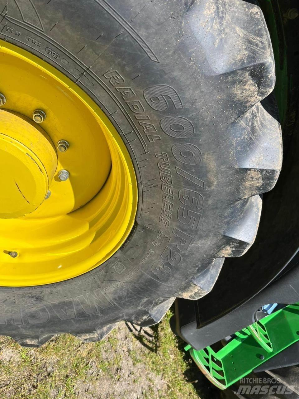 John Deere 6R 165 Трактори