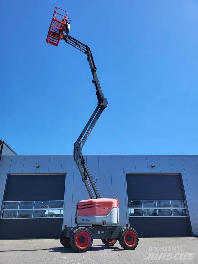 SkyJack SJ 46AJ Съчленени стрелови подемници