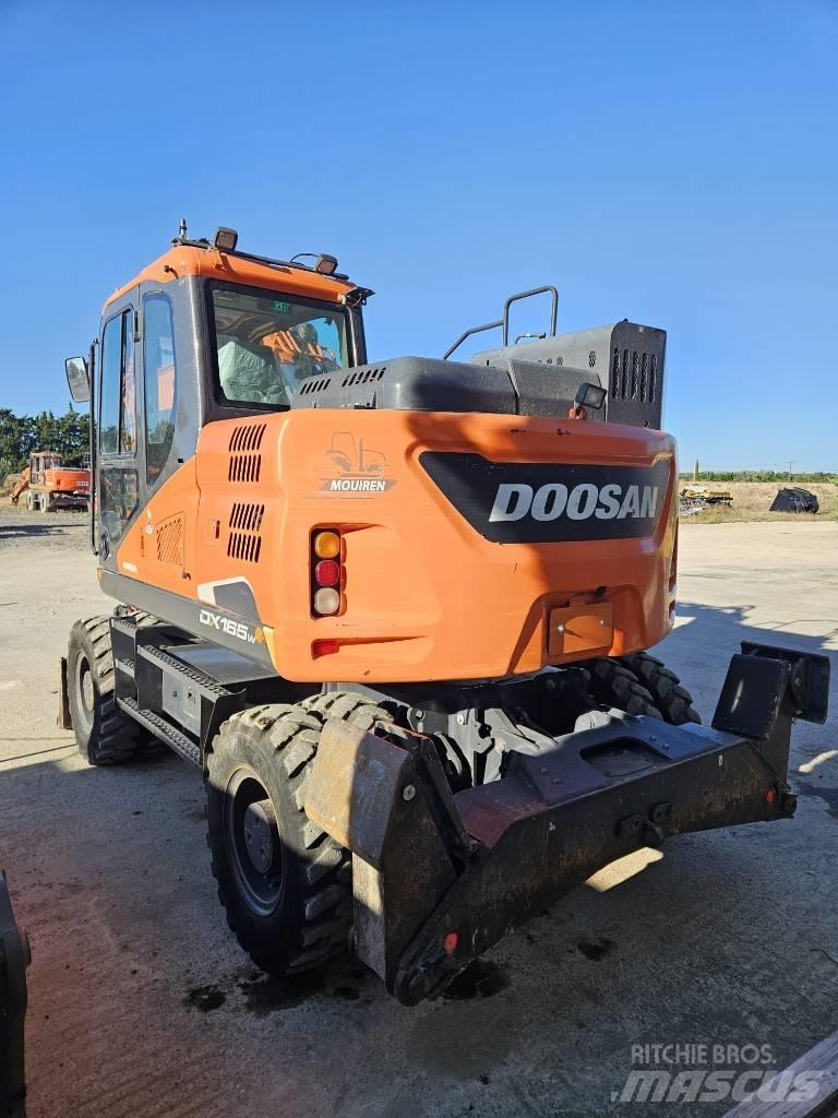 Doosan DX 165 W-5 Колесни екскаватори