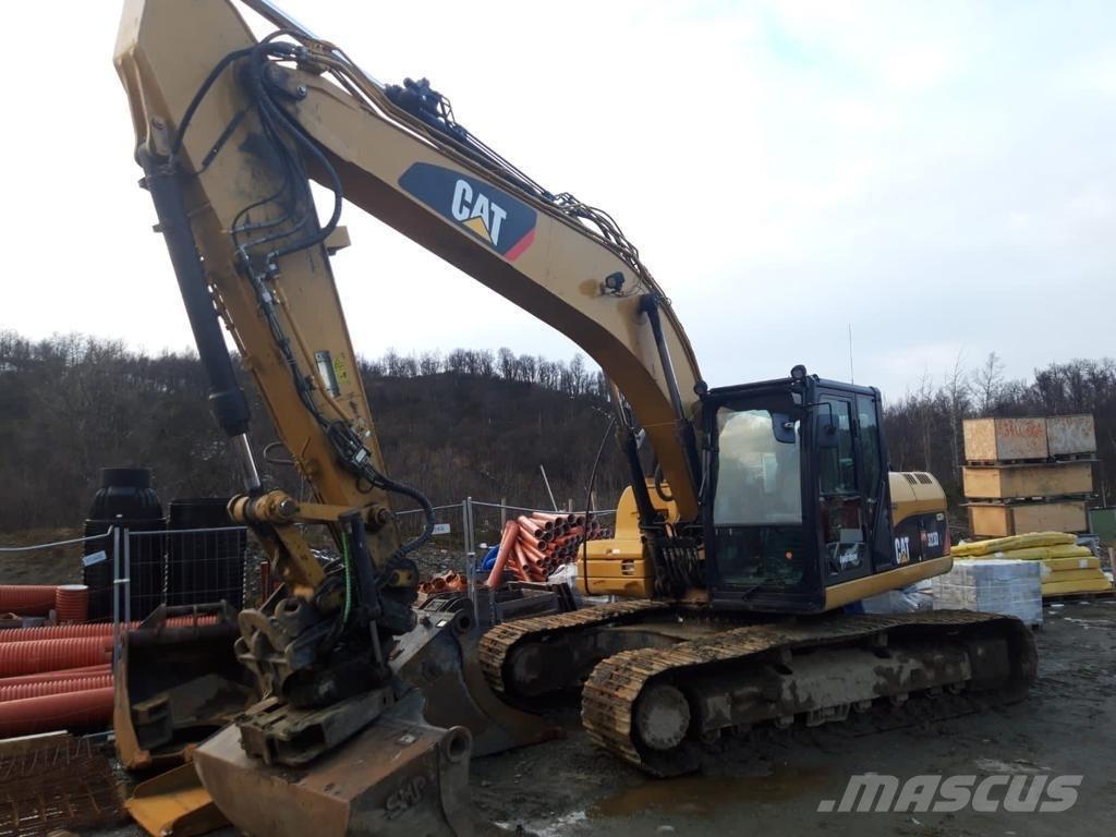 CAT 323 D L Верижен екскаватор