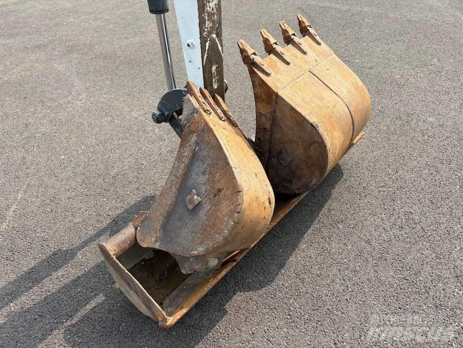 Neuson 38 Z 3 RD Мини екскаватори < 7 т