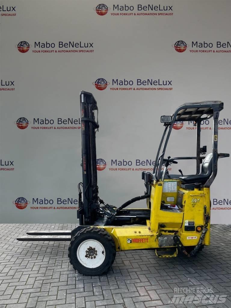 Moffett M5 Моторизирани високоповдигачи с открити платформи