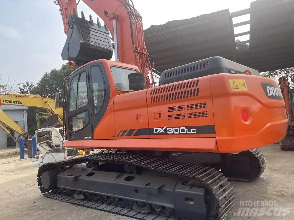 Doosan DX300LC Верижен екскаватор