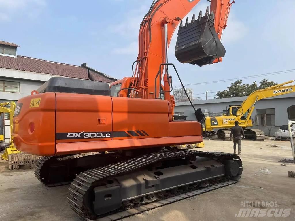 Doosan DX300LC Верижен екскаватор