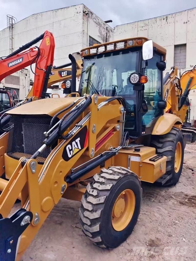 CAT 420 F Товарач със заден ексватор