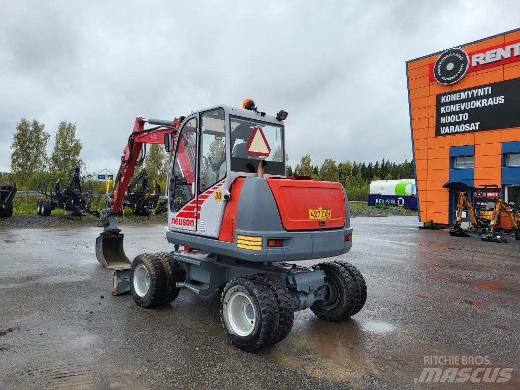 Neuson 6502 WD Колесни екскаватори