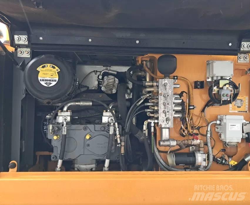 Liebherr R 926 LC Верижен екскаватор