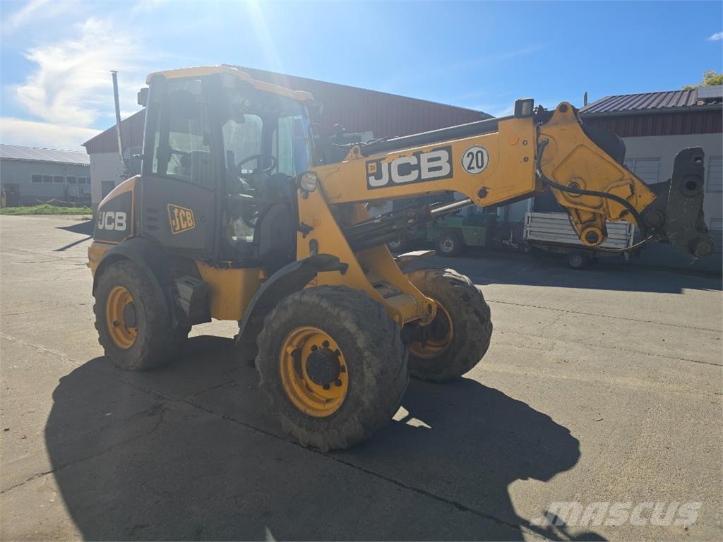 JCB TM 220 Колесни товарачи