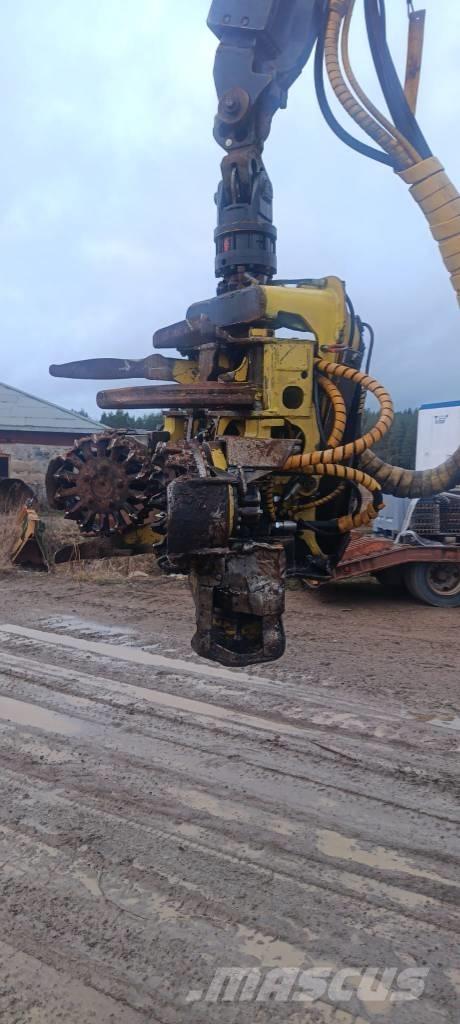 John Deere 770 D Харвестери