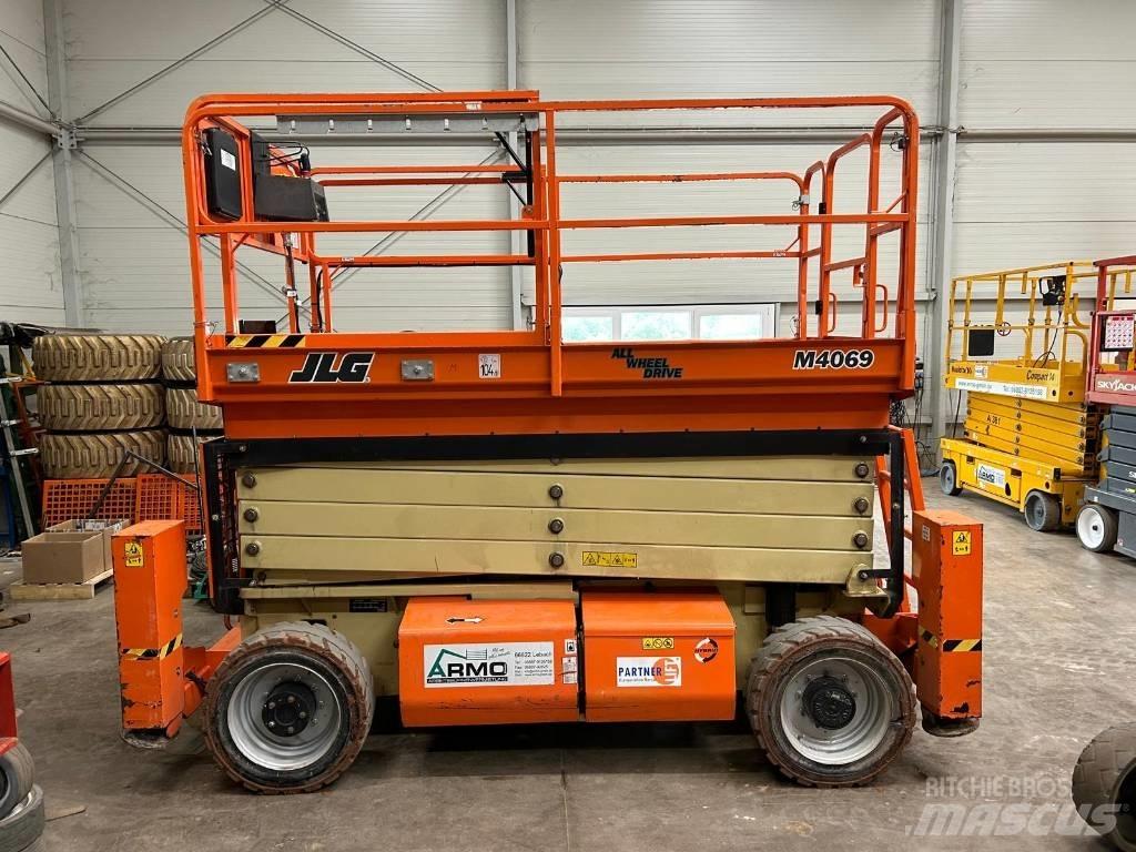 JLG M 4069 LE Ножични работни платформи