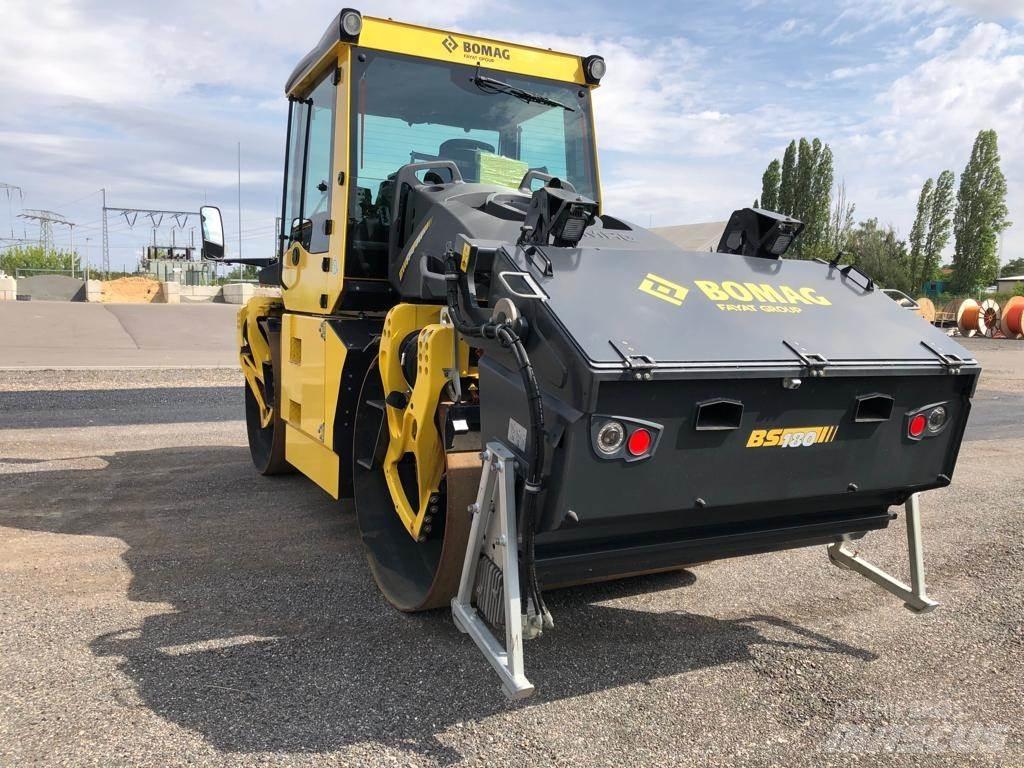 Bomag BW 174 AP-4v Двойни барабанни ролки
