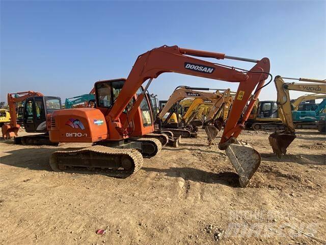 Doosan DH70-7 Мини екскаватори < 7 т