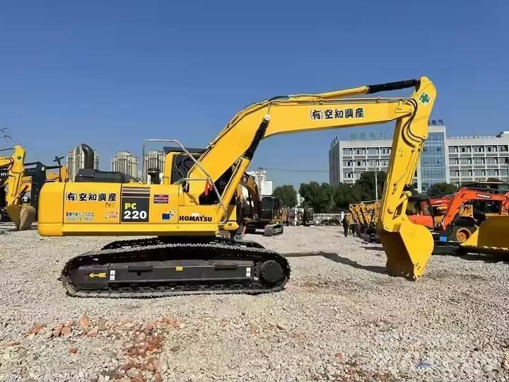 Komatsu PC 220 Верижен екскаватор