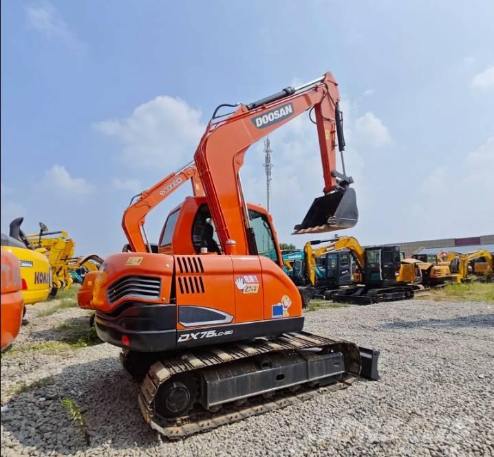 Doosan DX75-9C Средни екскаватори 7т - 12т