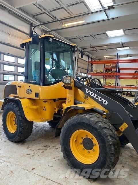 Volvo L 30 G Колесни товарачи