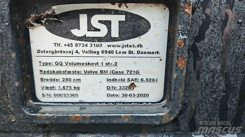JST GG Кофи