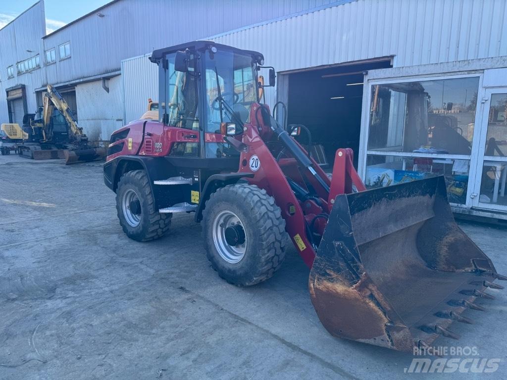Yanmar V100 (00778) Колесни товарачи