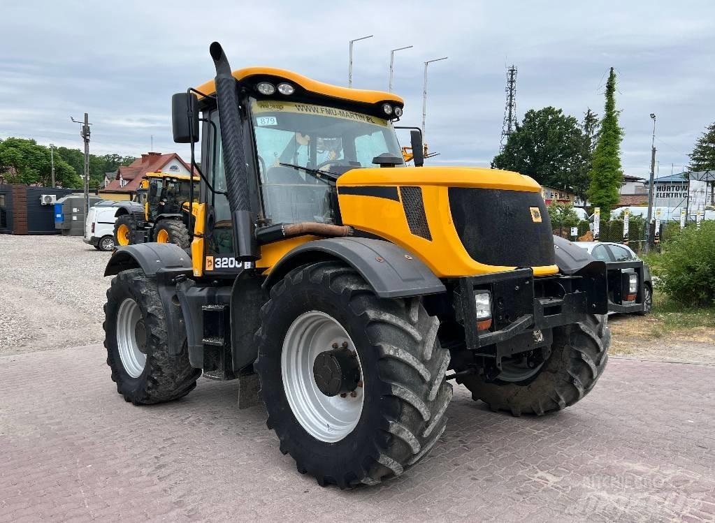 JCB Fastrac 3200 Трактори