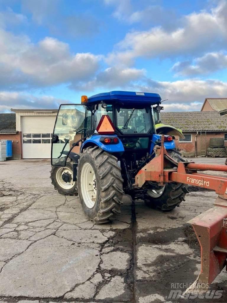 New Holland TD 5.95 Трактори