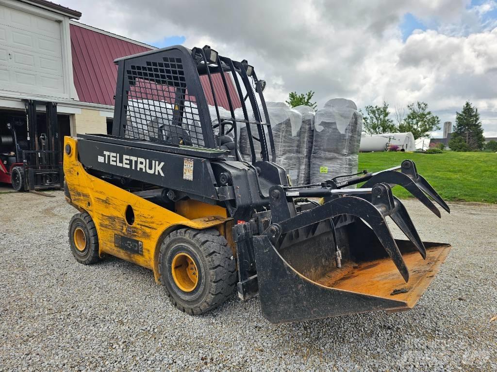 JCB Teletruk 30 D Камиони за херавни местности