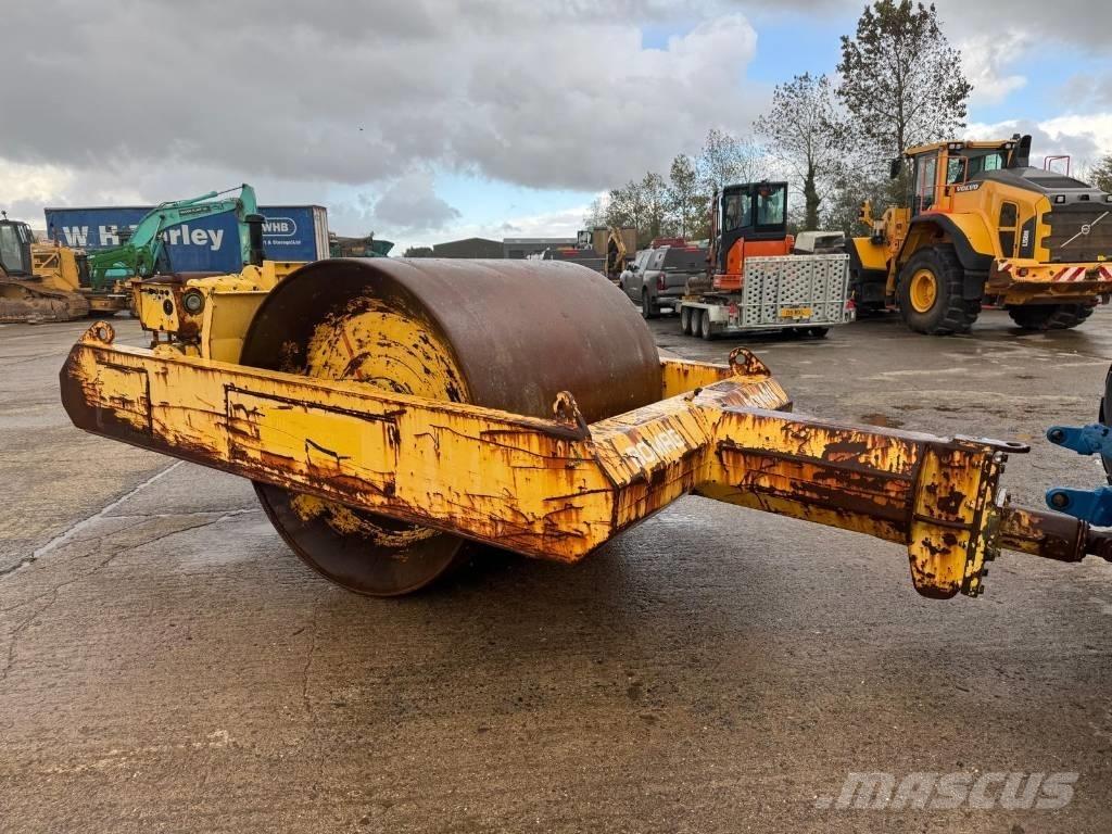 Bomag BW 6 Двойни барабанни ролки
