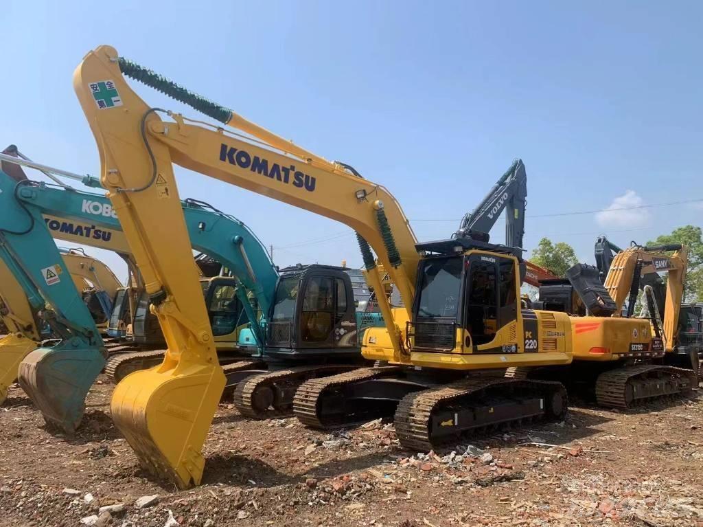Komatsu PC 200-8 Средни екскаватори 7т - 12т