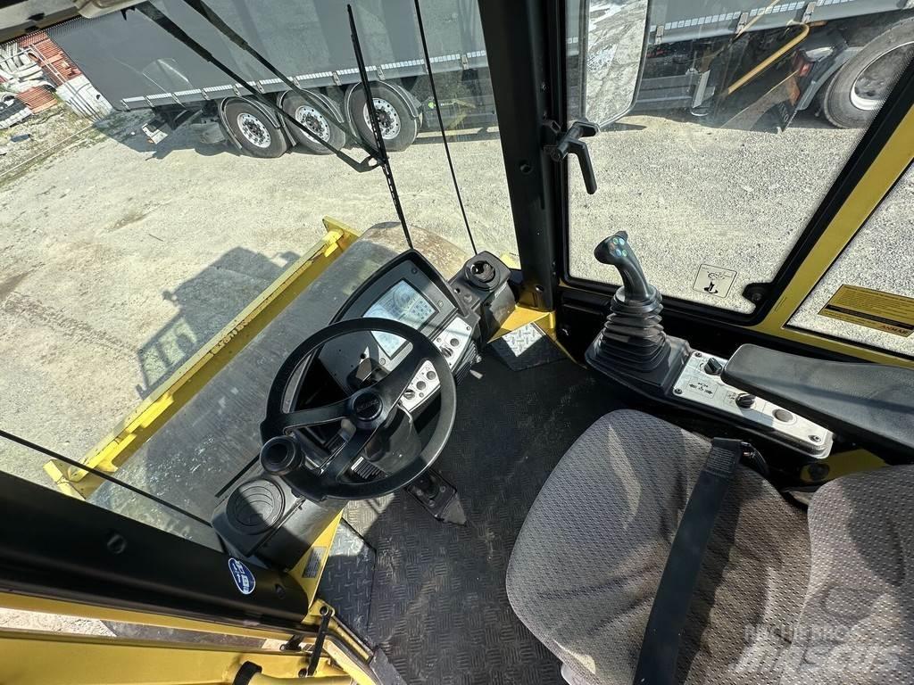 Bomag BW213-DH4 Еднобарабанни ролки
