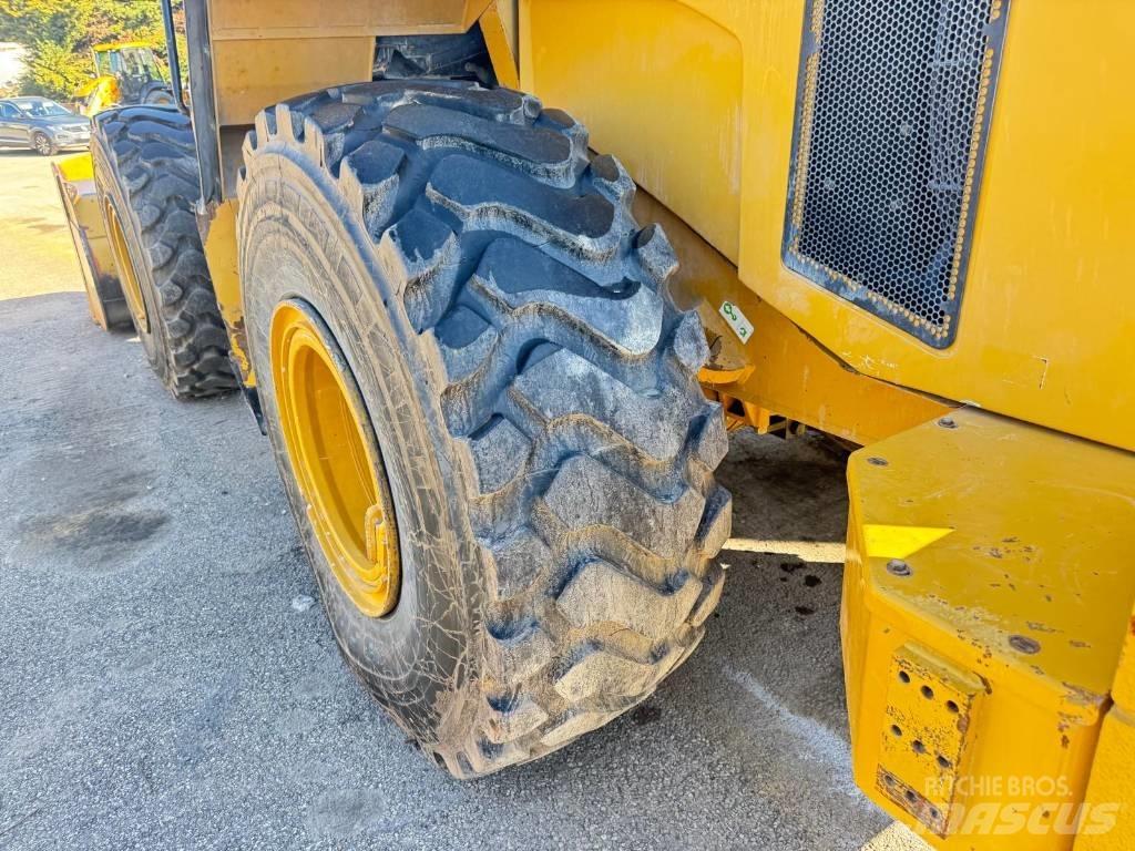 CAT 962 G II Колесни товарачи