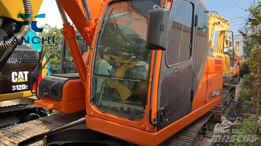 Doosan DX 140 LC Колесни екскаватори