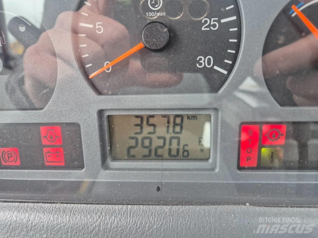 Valtra 6200 Трактори