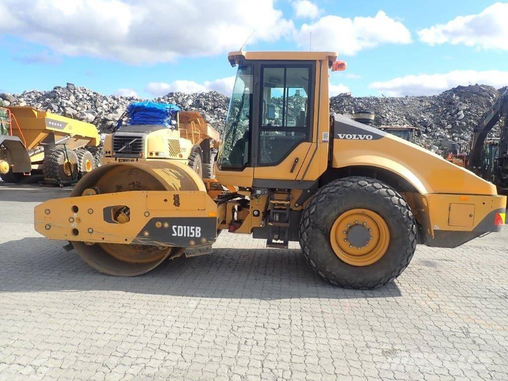 Volvo SD 115 Еднобарабанни ролки
